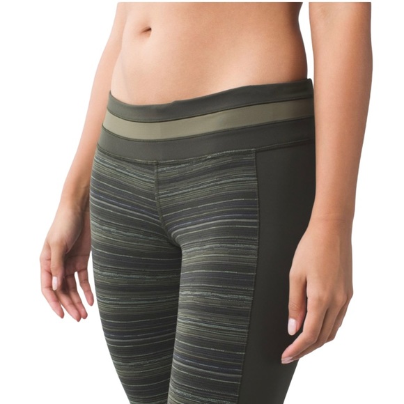 lululemon athletica Pants - LULULEMON Green “Give Me Qi” Cropped Leggings Sz 6